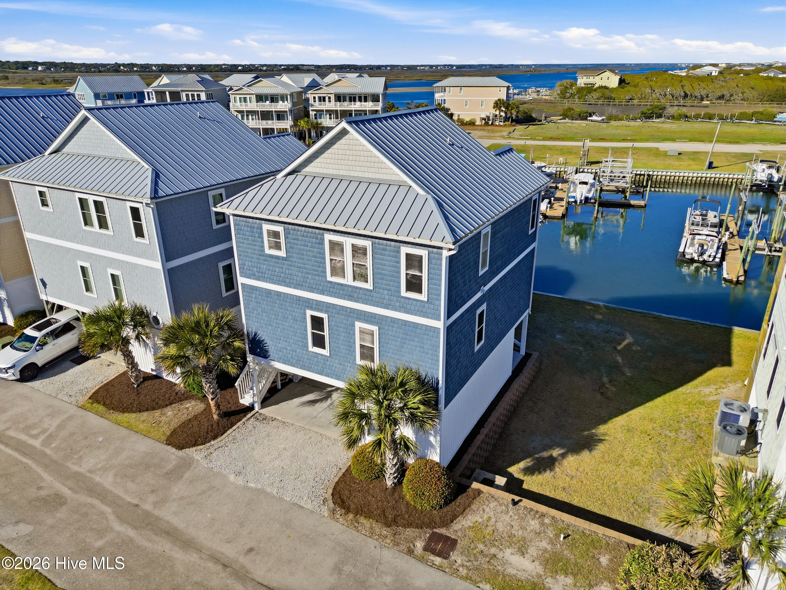 926 Observation Lane Topsail Beach, NC 28445 - Photo 3 of 75 7_front right aerial