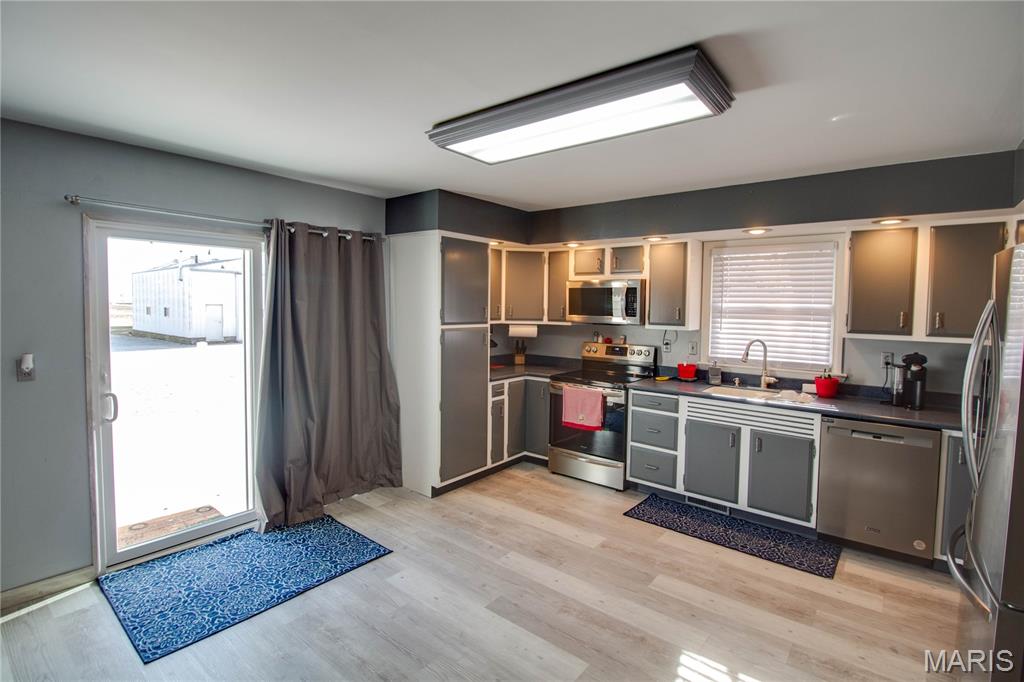 7067 Oak Avenue Raymond, IL 62560 - Photo 33 of 97