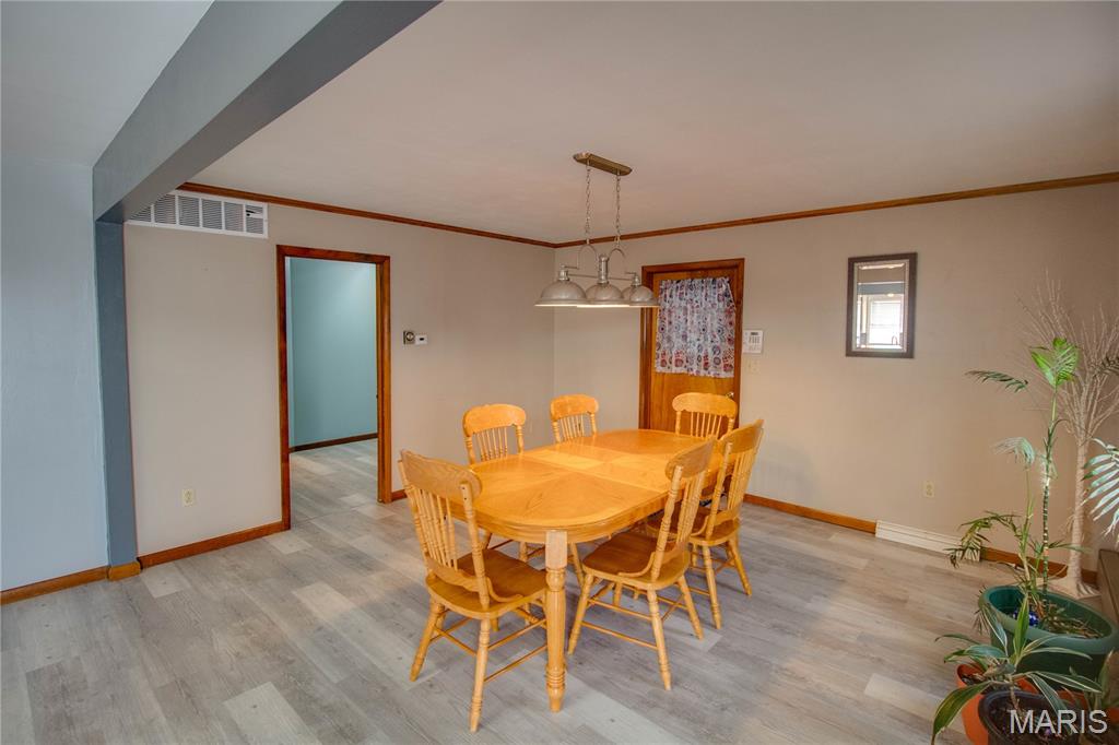 7067 Oak Avenue Raymond, IL 62560 - Photo 36 of 97