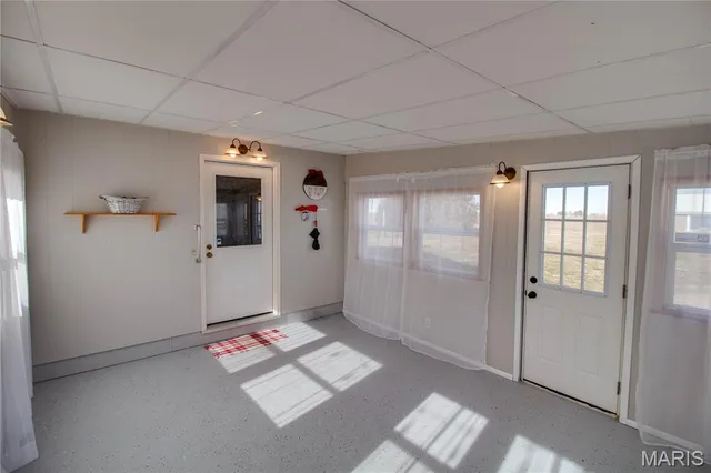 $349,900 | 7067 Oak Avenue, Raymond, IL 62560