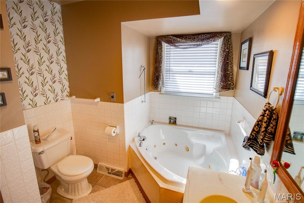 7067 Oak Avenue Raymond, IL 62560 - Photo 49 of 97