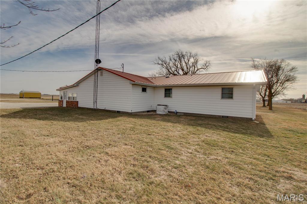 7067 Oak Avenue Raymond, IL 62560 - Photo 60 of 97