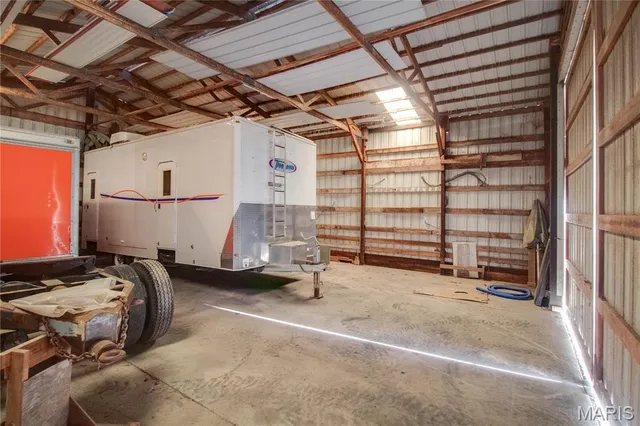 $349,900 | 7067 Oak Avenue, Raymond, IL 62560