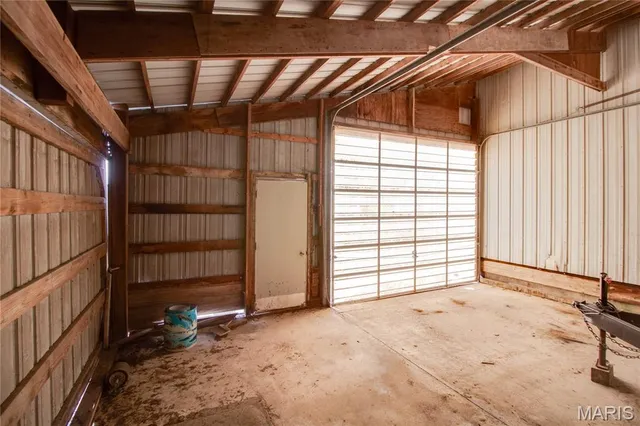 $349,900 | 7067 Oak Avenue, Raymond, IL 62560