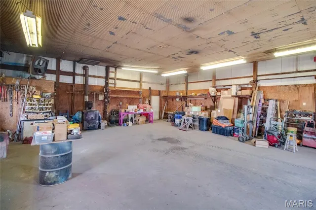 $349,900 | 7067 Oak Avenue, Raymond, IL 62560