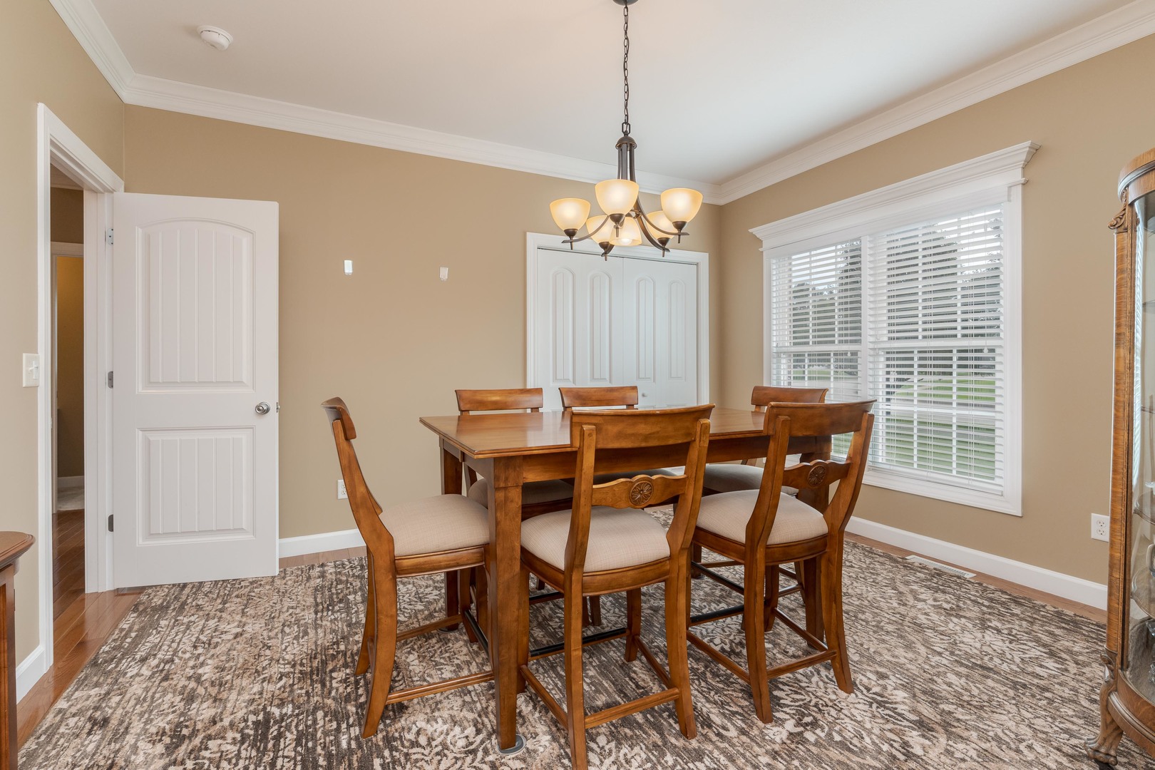 2030 Escalade Road Bloomington, IL 61705 - Photo 6 of 53 Gallery Image 6