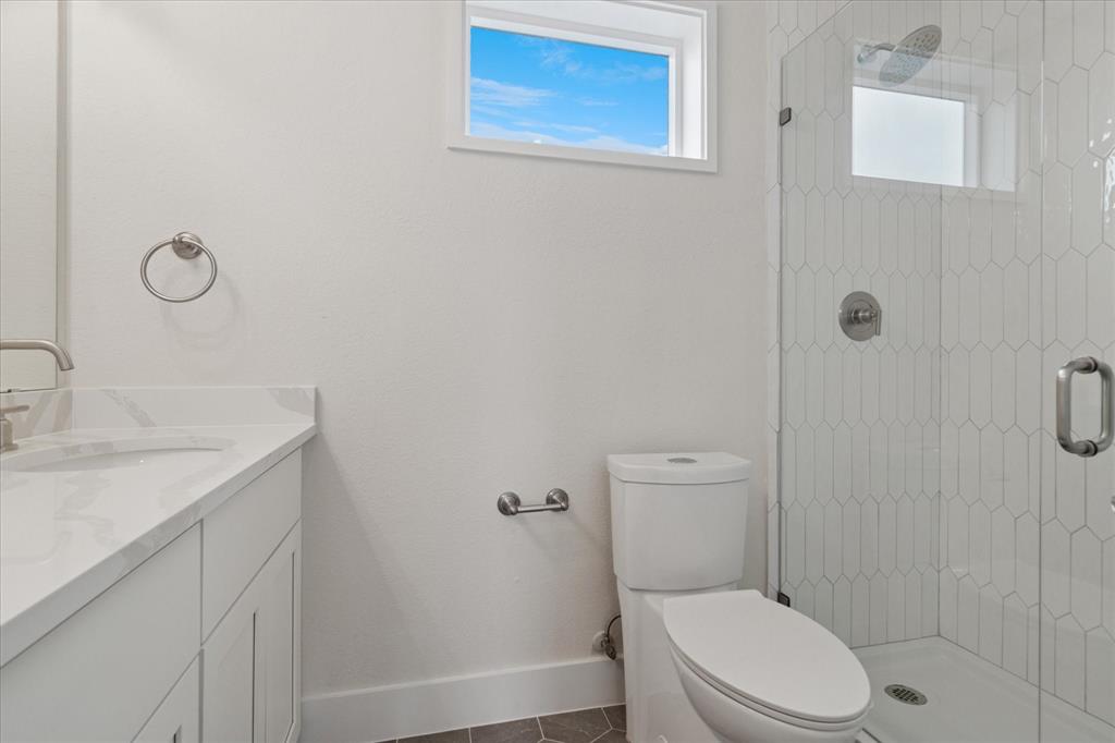 669 Massey Road Gunter, TX 75058 - Photo 23 of 35 Upstairs bathroom #2