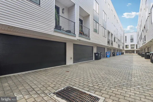 $1,000,000 | 953 North Marshall Street, Philadelphia, PA 19123