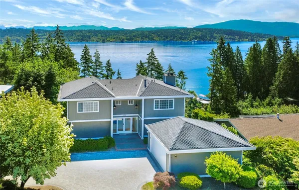 $2,200,000 | 110 174th Place Northeast, Bellevue, WA 98008