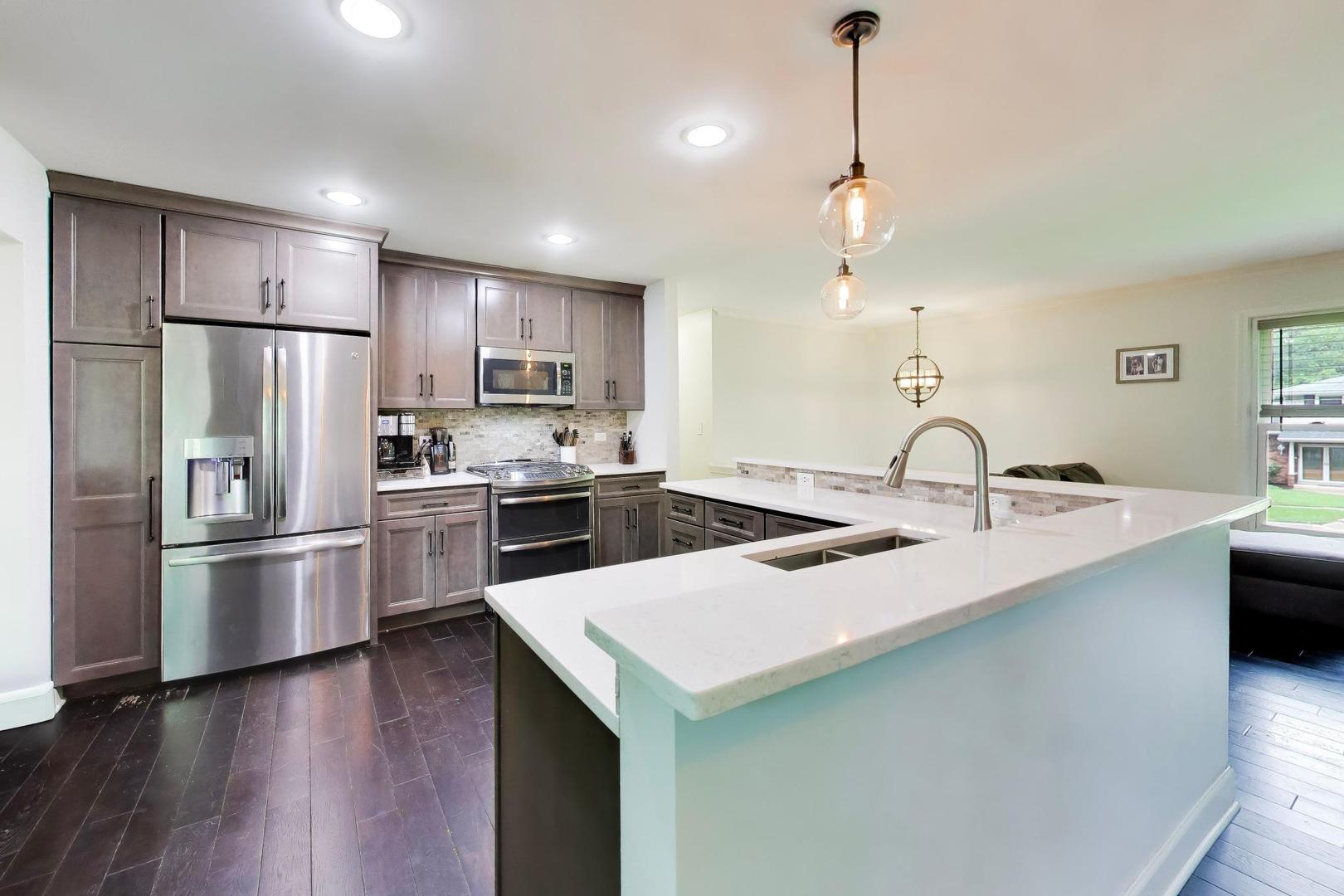 2167 Midhurst Road Downers Grove, IL 60516 - Photo 10 of 50 Gallery Image 10