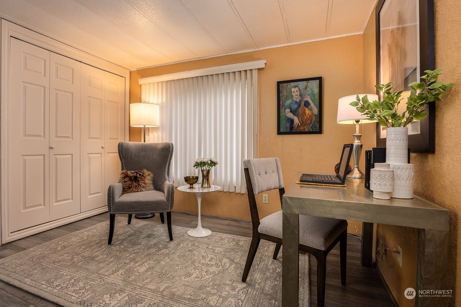 201 Union Avenue Southeast, Unit 131 Renton, WA 98059 - Photo 13 of 24 a view of a dining room with furniture