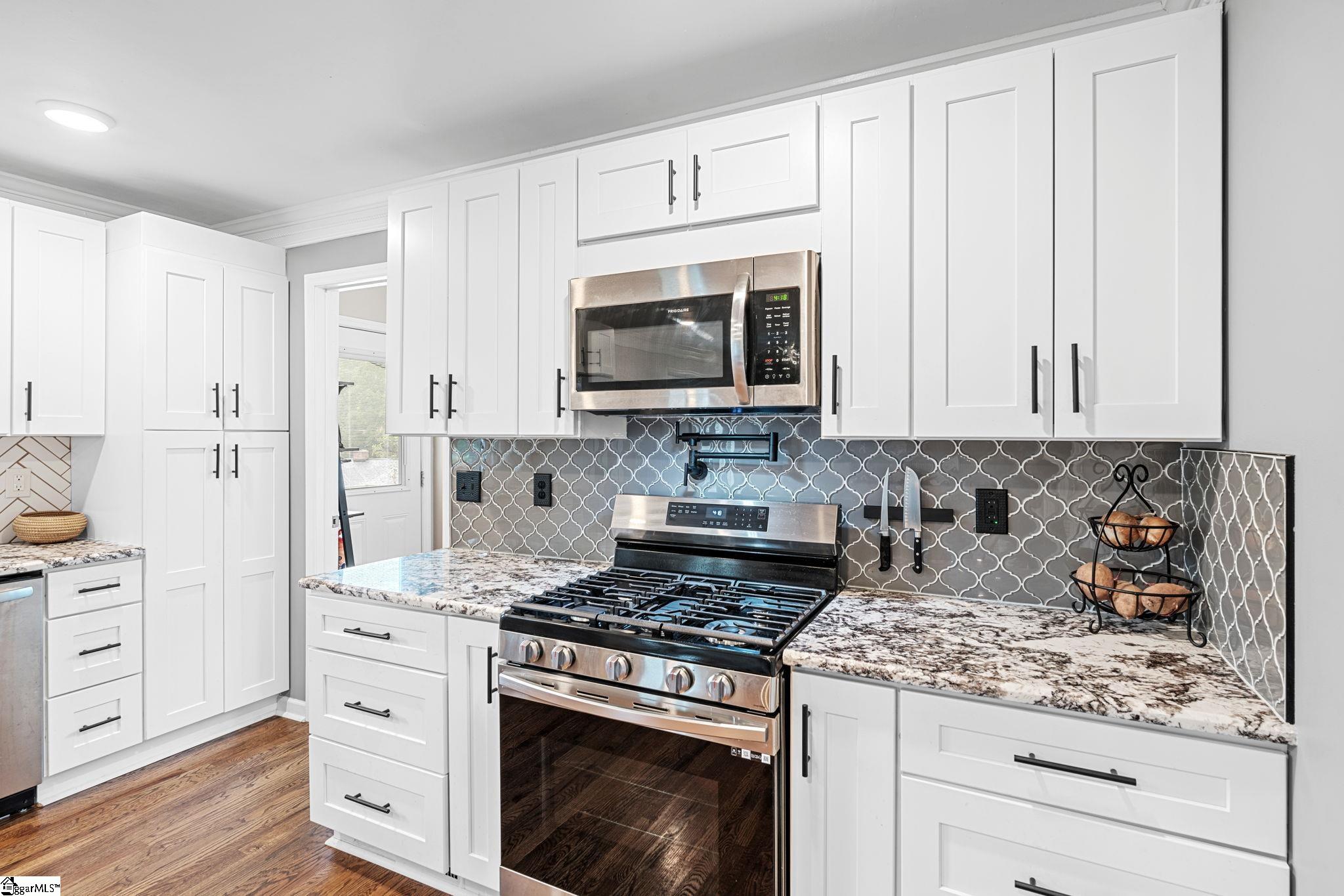 204 Greenacre Road Greenville, SC 29607 - Photo 23 of 45