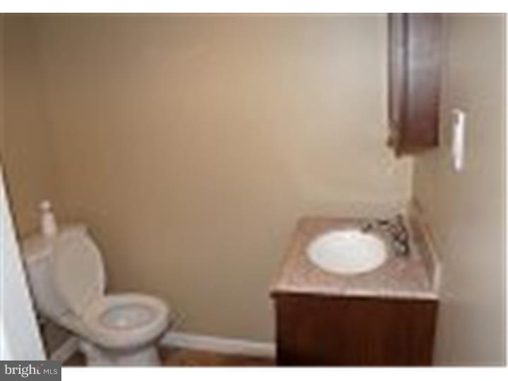 345 Maypole Road Upper Darby, PA 19082 - Photo 6 of 21