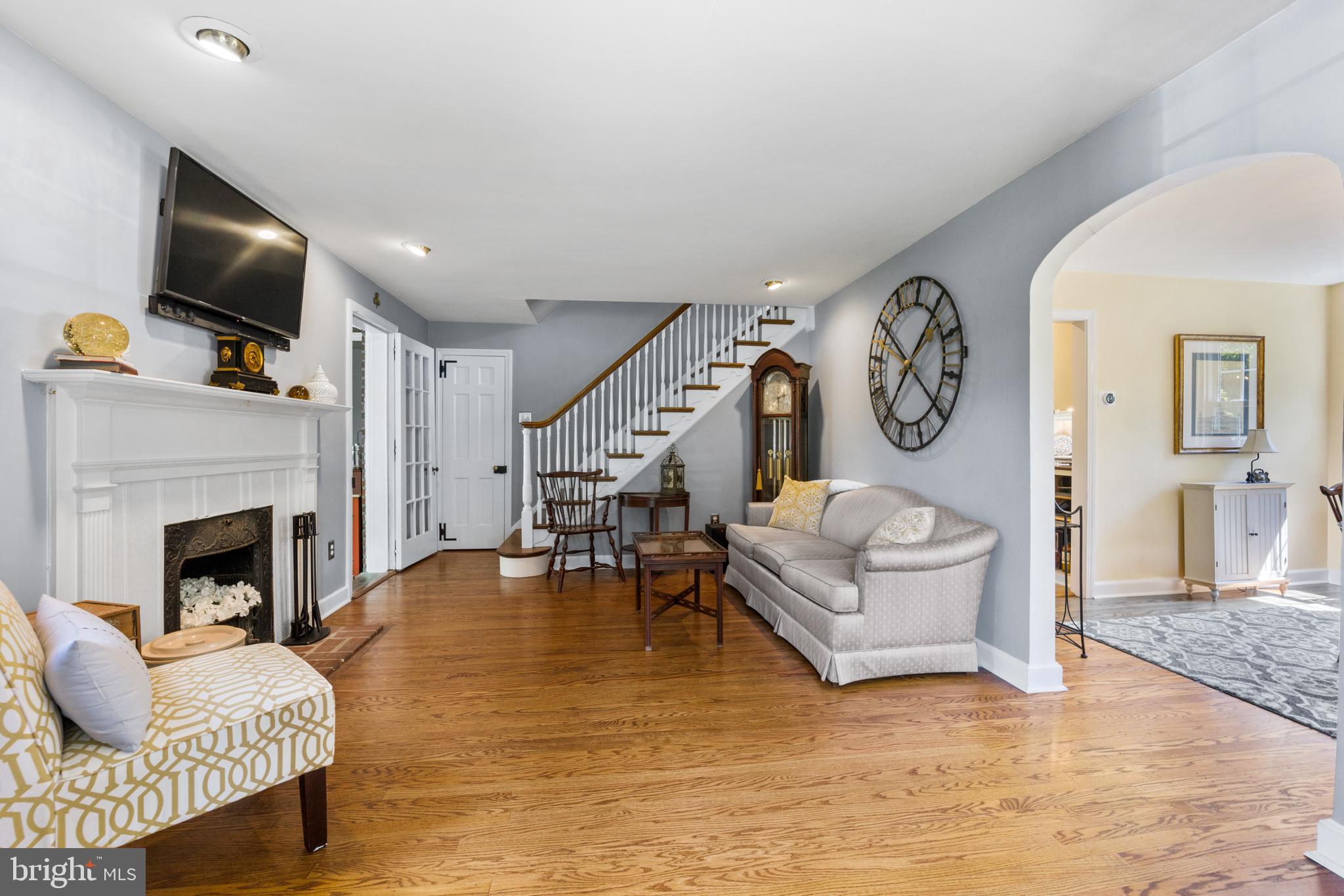 431 Laverock Road Glenside, PA 19038 - Photo 3 of 41 Gallery Image 3