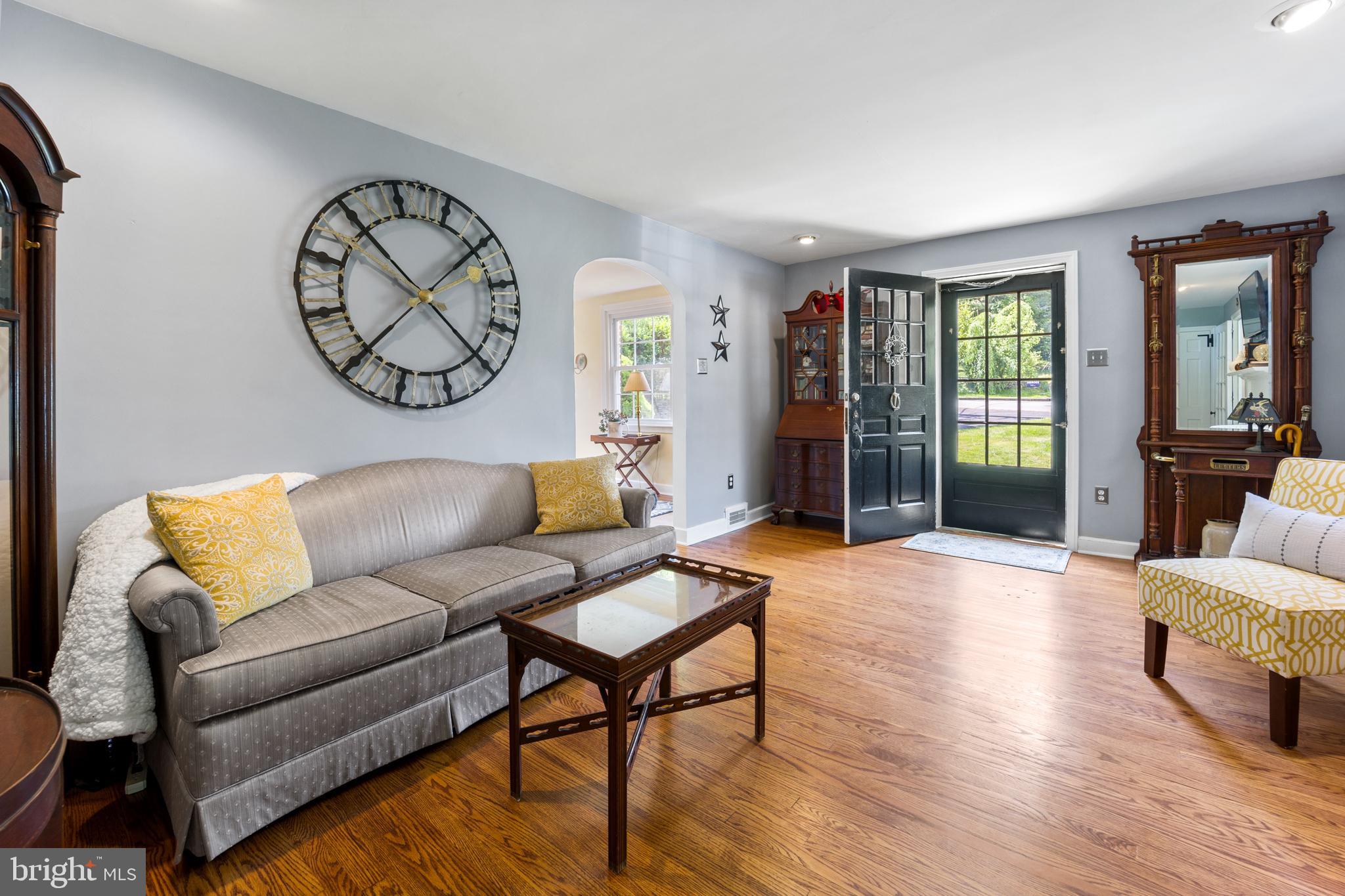 431 Laverock Road Glenside, PA 19038 - Photo 4 of 41 Gallery Image 4