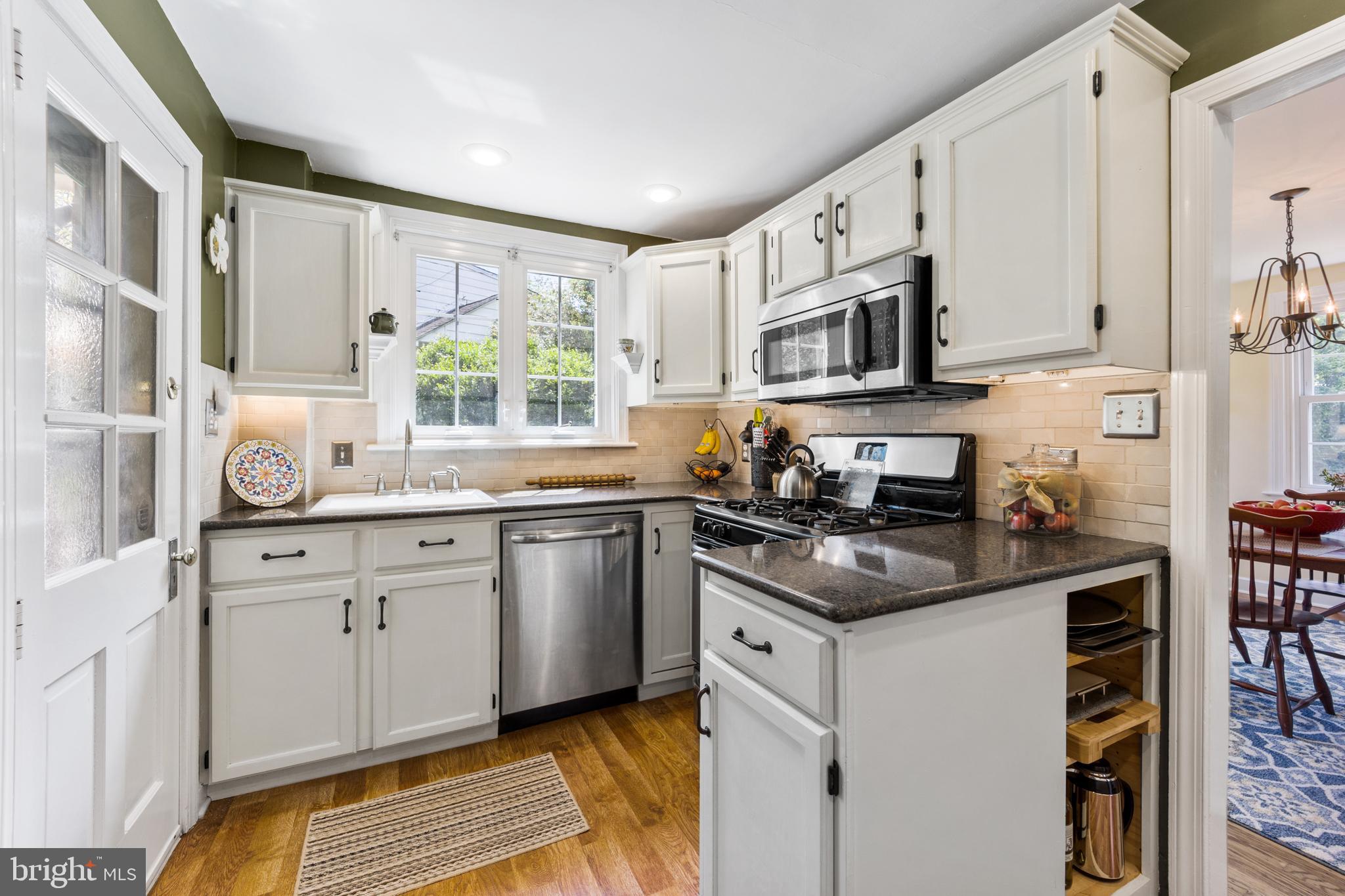 431 Laverock Road Glenside, PA 19038 - Photo 5 of 41 Gallery Image 5