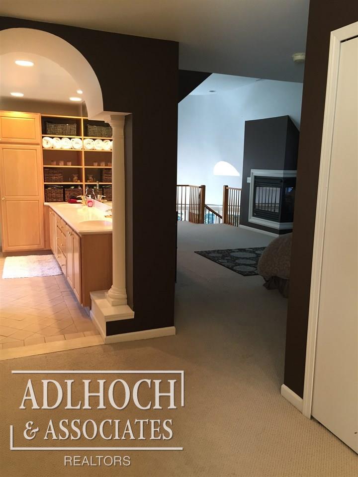 565 Hampton Road Grosse Pointe Woods, MI 48236 - Photo 23 of 37