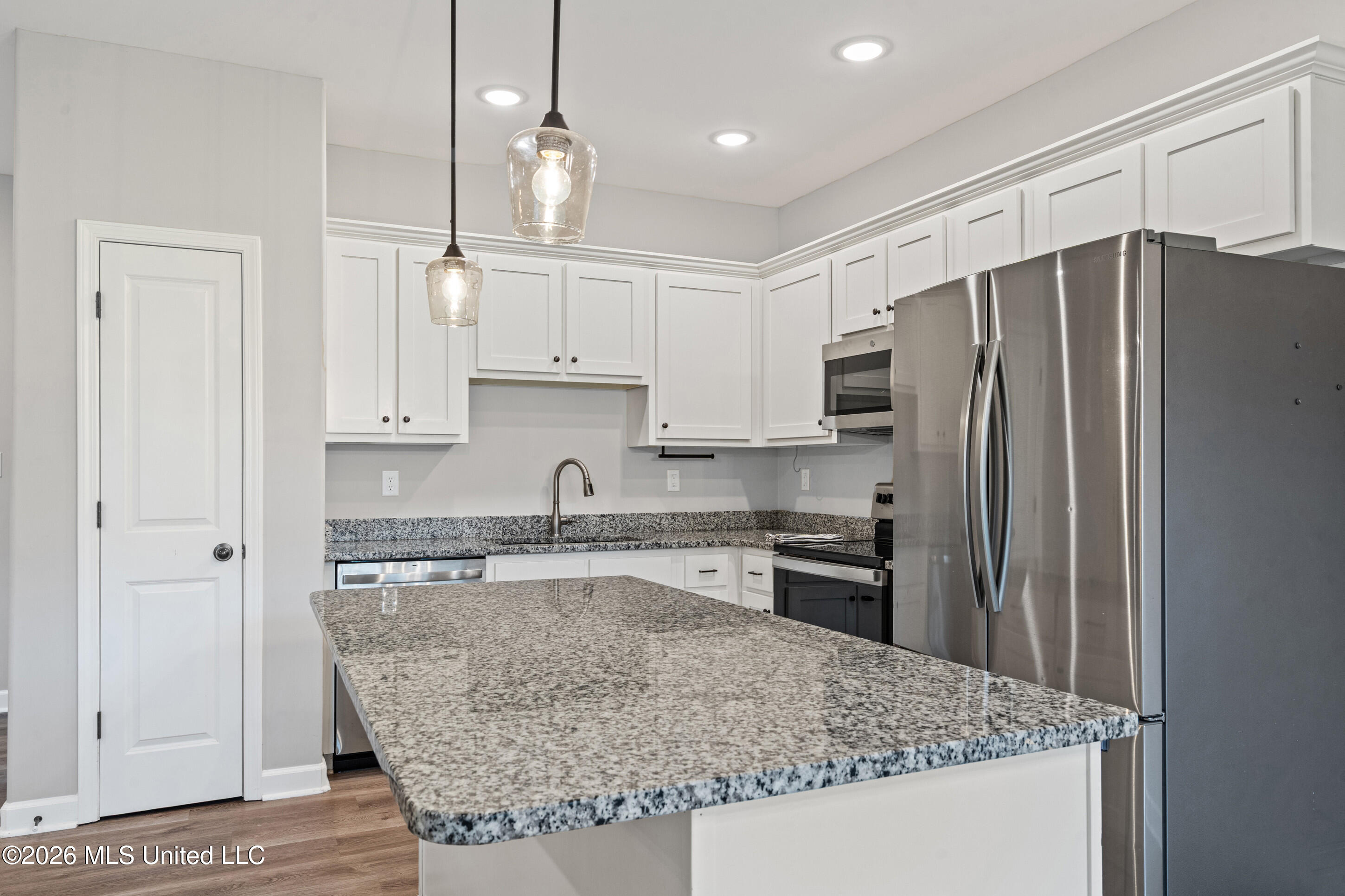 167 Chulahoma Road Holly Springs, MS 38635 - Photo 10 of 41 Kitchen with Large Island