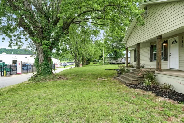 $184,929 | 304 Airport Road, Livingston, TN 38570