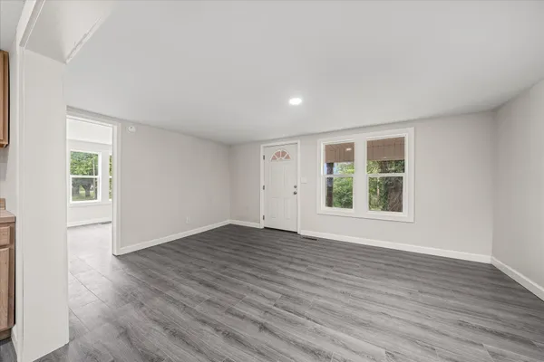 $184,929 | 304 Airport Road, Livingston, TN 38570