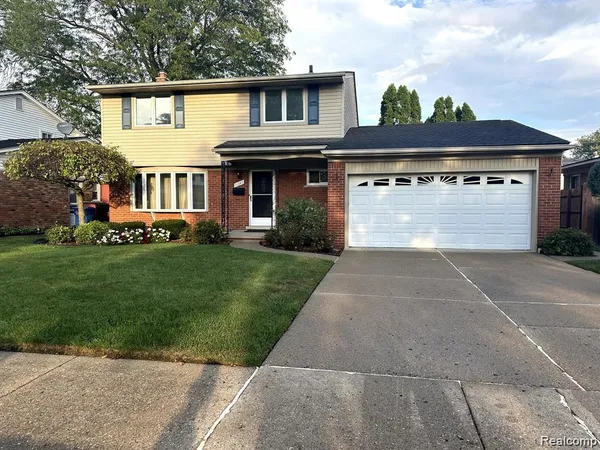 $2,500 | 31346 Shaw Drive, Warren, MI 48093