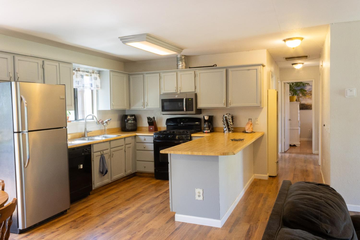 2747 Maple Street Sutter, CA 95982 - Photo 8 of 29