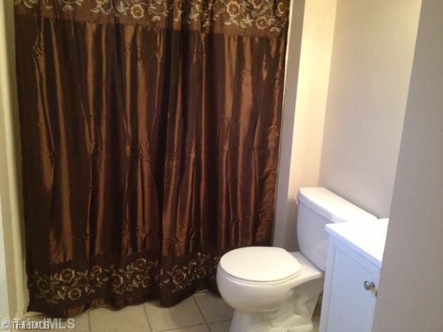 901 Garrison Road Reidsville, NC 27320 - Photo 11 of 15 Master Bath/Spa.