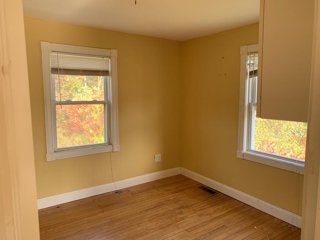 844 Amesbury Road Haverhill, MA 01830 - Photo 6 of 8 Gallery Image 6