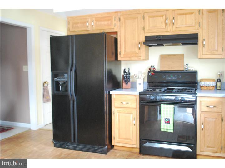 3735 Reiniger Road Hatboro, PA 19040 - Photo 11 of 20 Kitchen