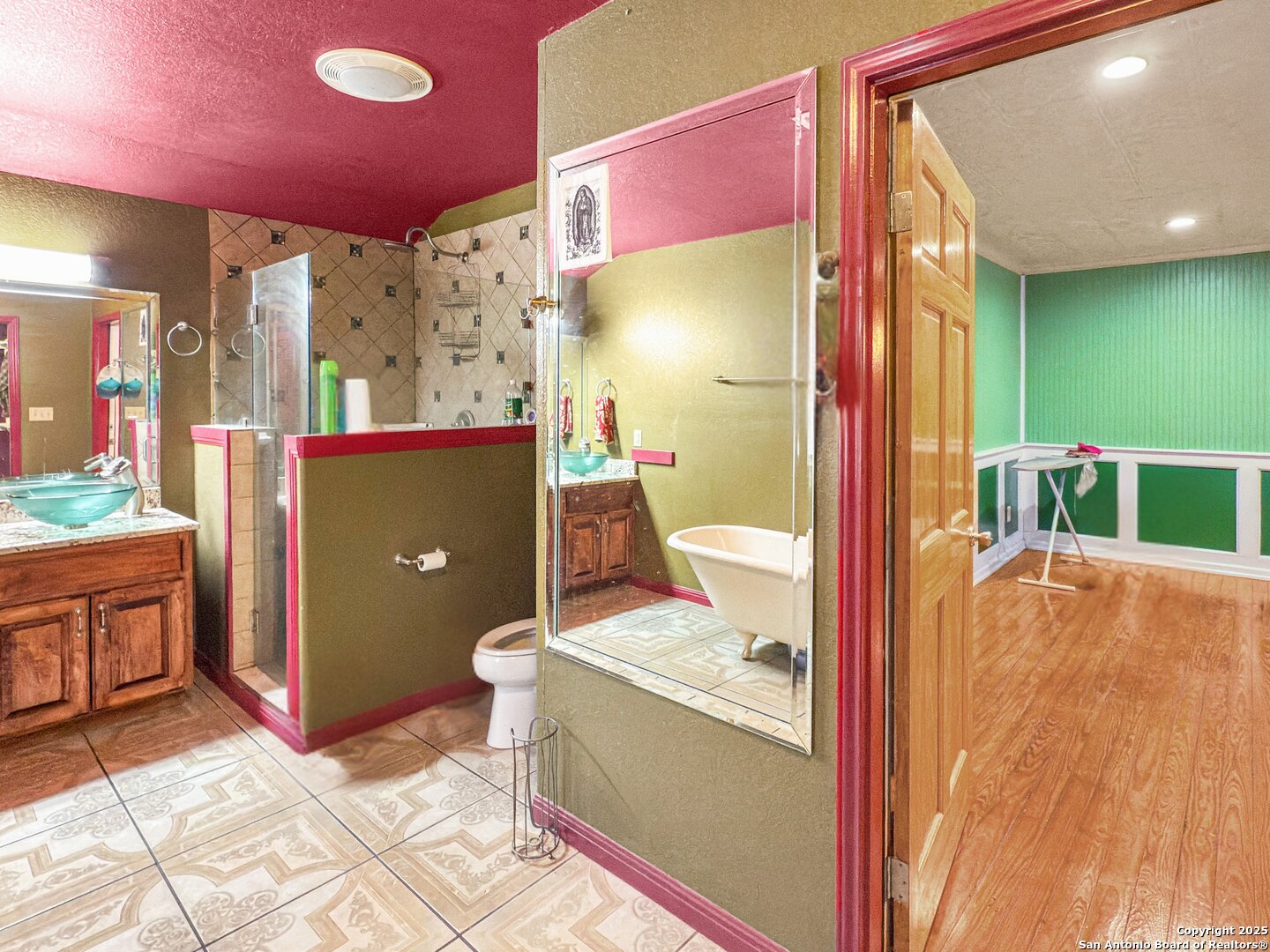 1175 West Coll Street New Braunfels, TX 78130 - Photo 13 of 19