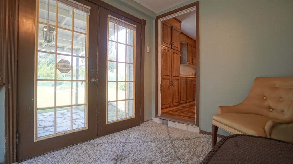 90 Bessemer Street Springfield, MA 01104 - Photo 29 of 42