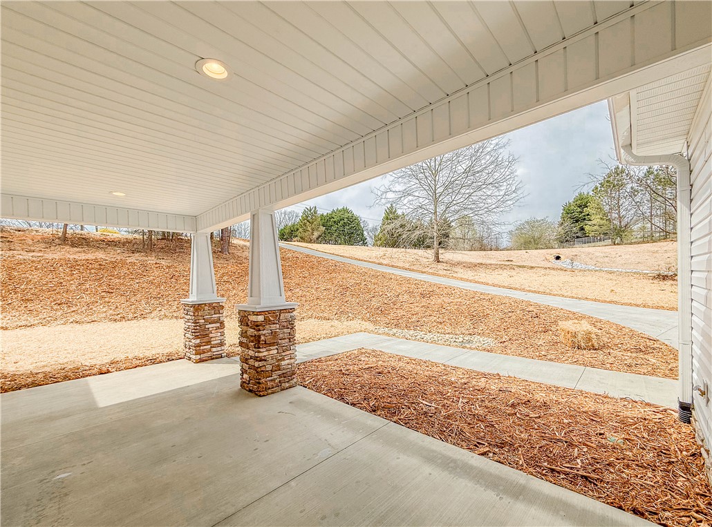 554 Fairfield Road Walhalla, SC 29691 - Photo 2 of 35 Gallery Image 2