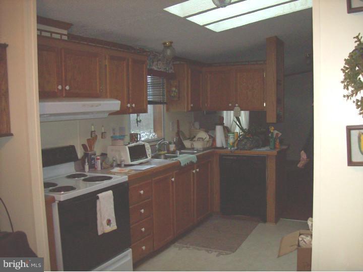 290 Gouglersville Road Reading, PA 19608 - Photo 2 of 18