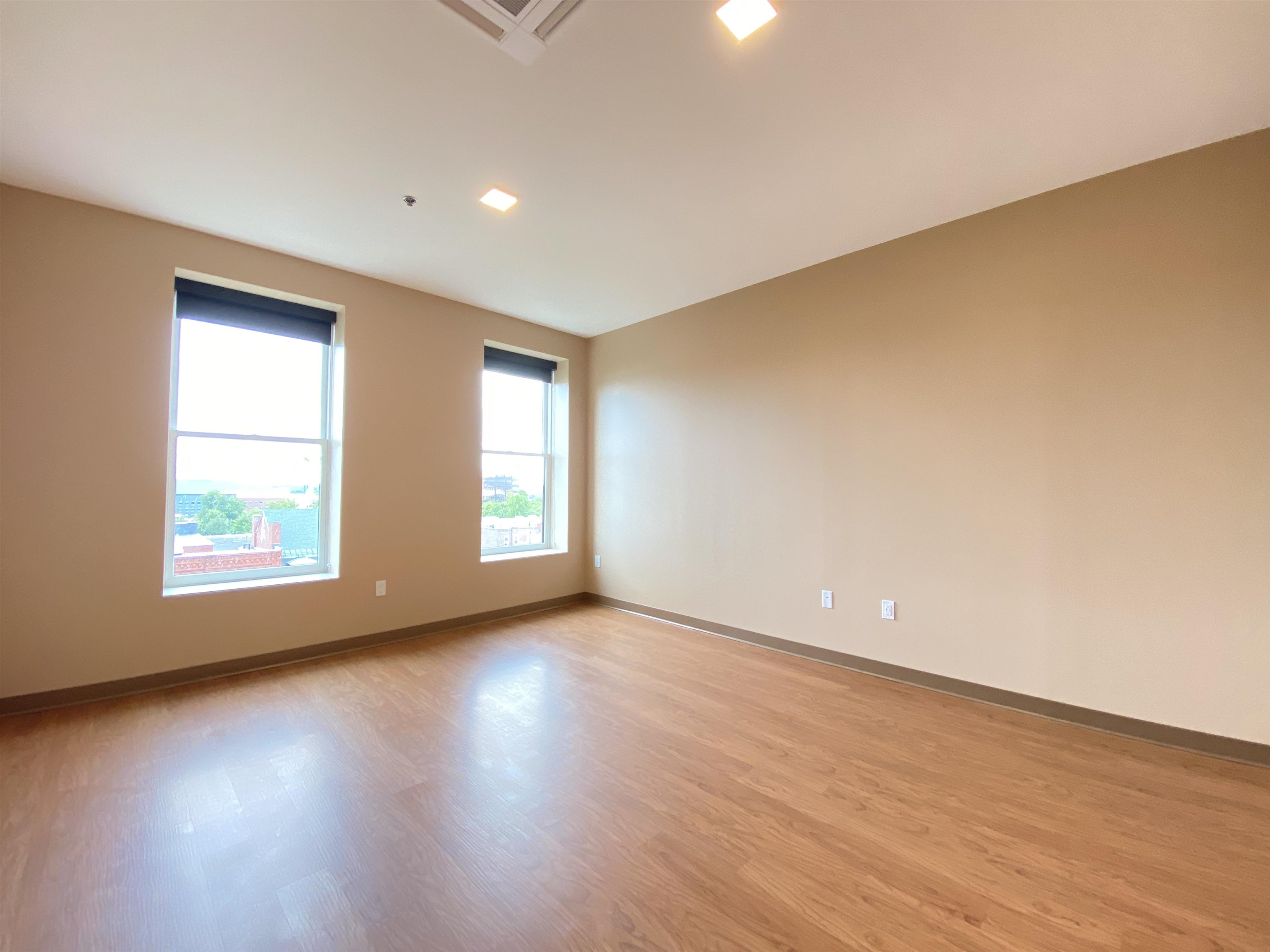 83 Hanover Street, Unit 505 Manchester, NH 03101 - Photo 23 of 36