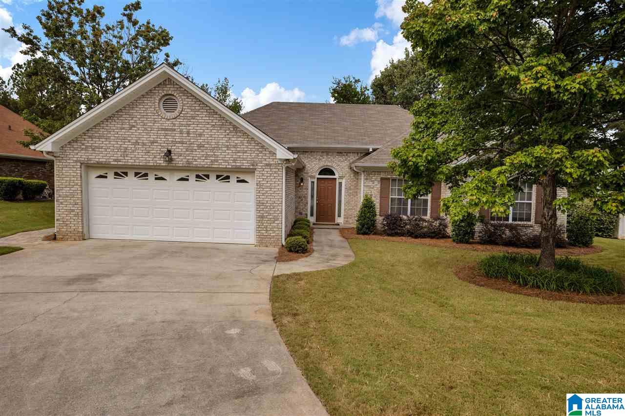 104 Summer Brook Lane Alabaster, AL 35007 - Photo 2 of 31