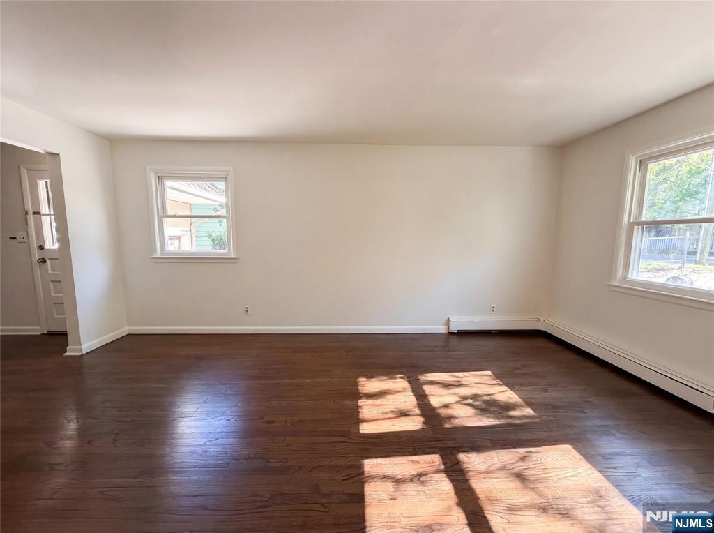 616 River Road Teaneck, NJ 07666 - Photo 3 of 40