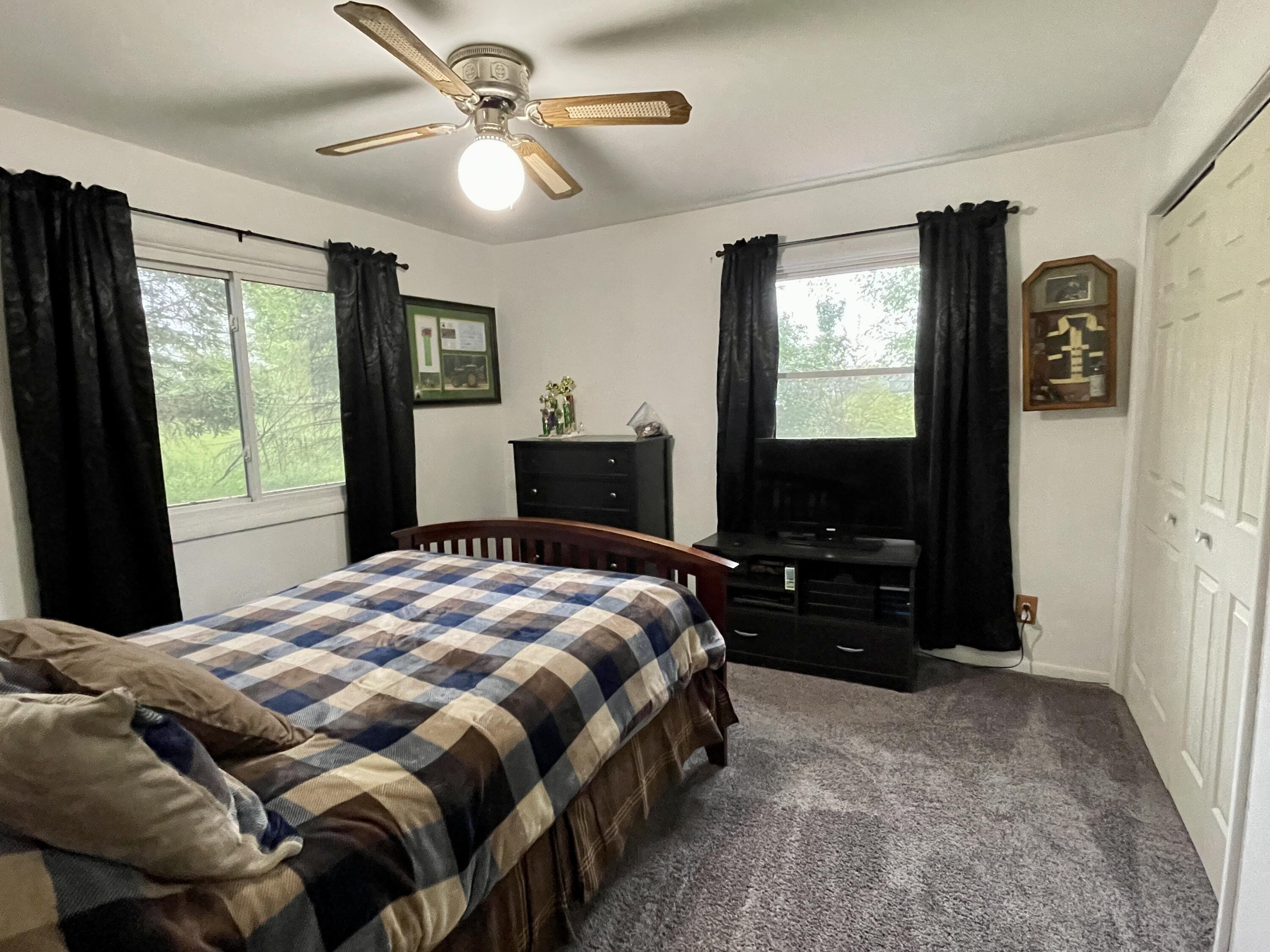 10376 Elm Road Clarksville, MI 48815 - Photo 4 of 17 08C29B56-70D7-448D-95F0-00591CF442CE_1_2