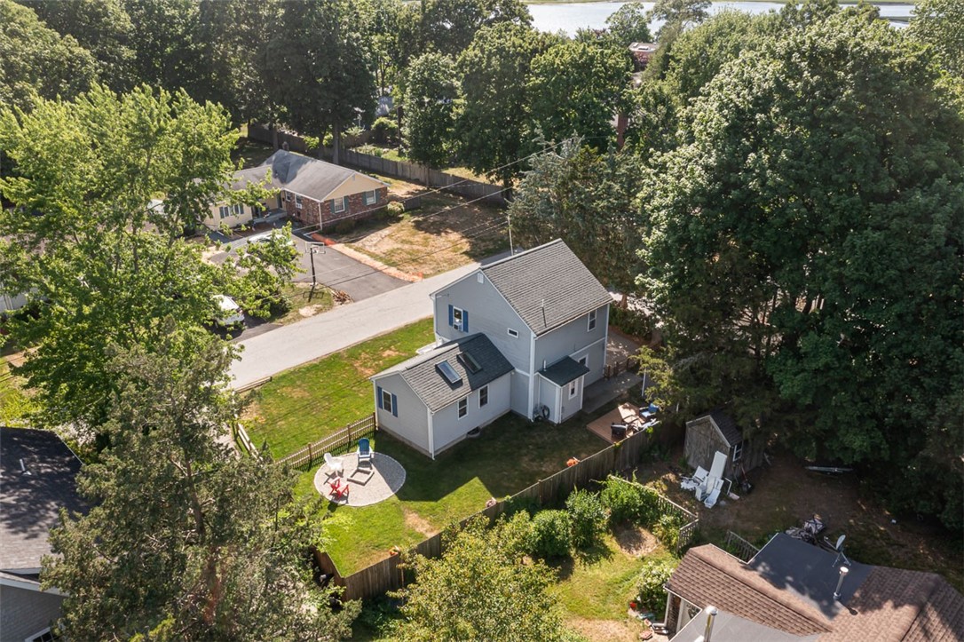 69 Mason Road Barrington, RI 02806 - Photo 5 of 9