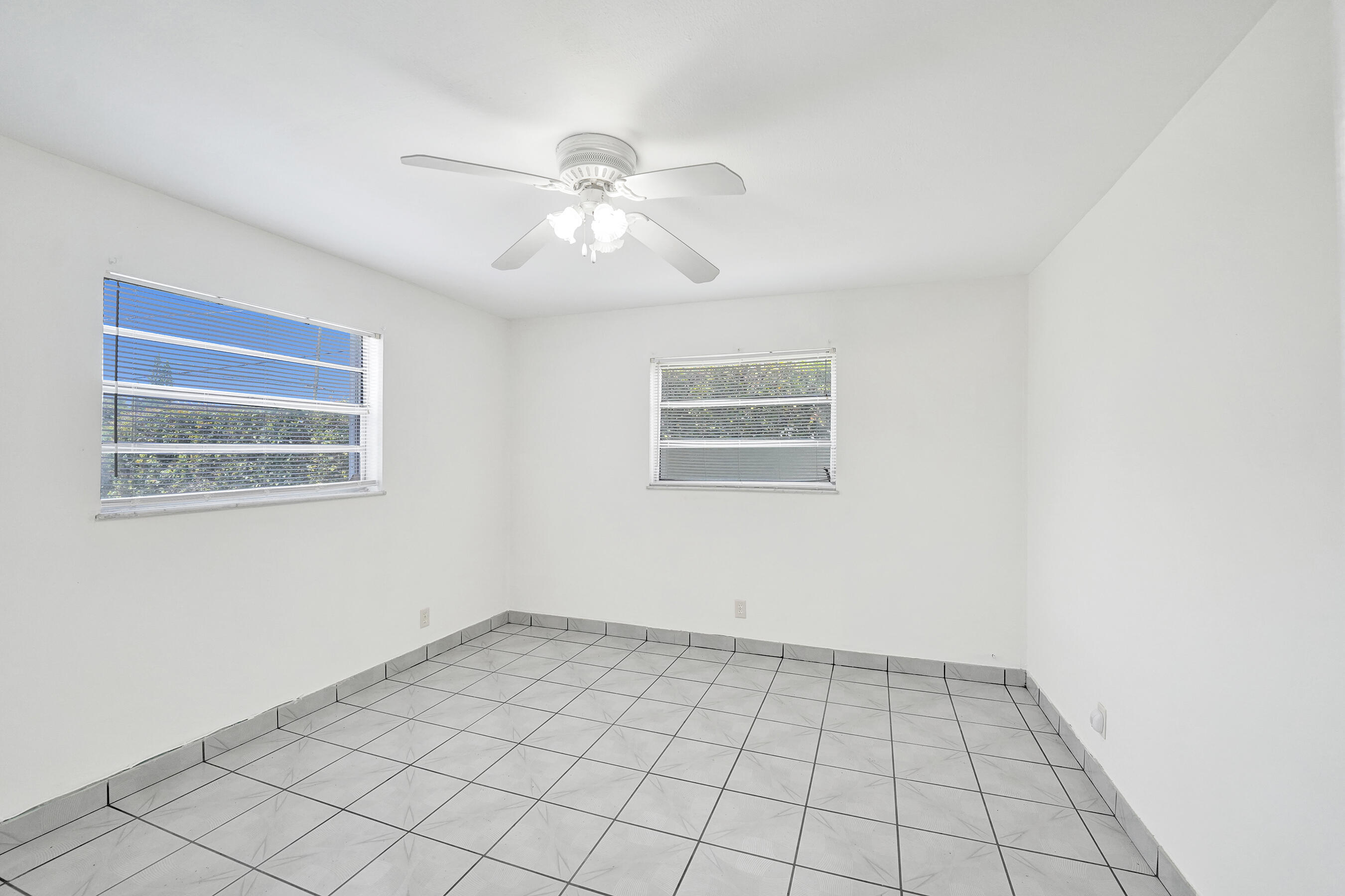 5830 Garfield Street Hollywood, FL 33021 - Photo 40 of 54 Unit 2 - 2nd Bedroom