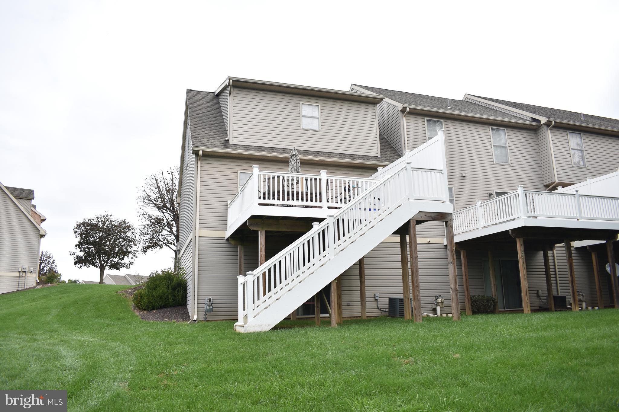 132 Pointe Ridge Drive, Unit I York, PA 17402 - Photo 5 of 26 Gallery Image 5
