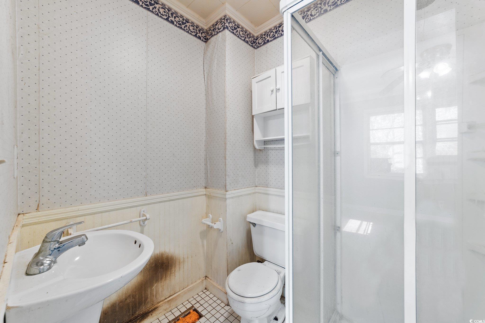 524 Allen Street Loris, SC 29569 - Photo 24 of 38 Full bath with a stall shower, toilet, a sink, wai