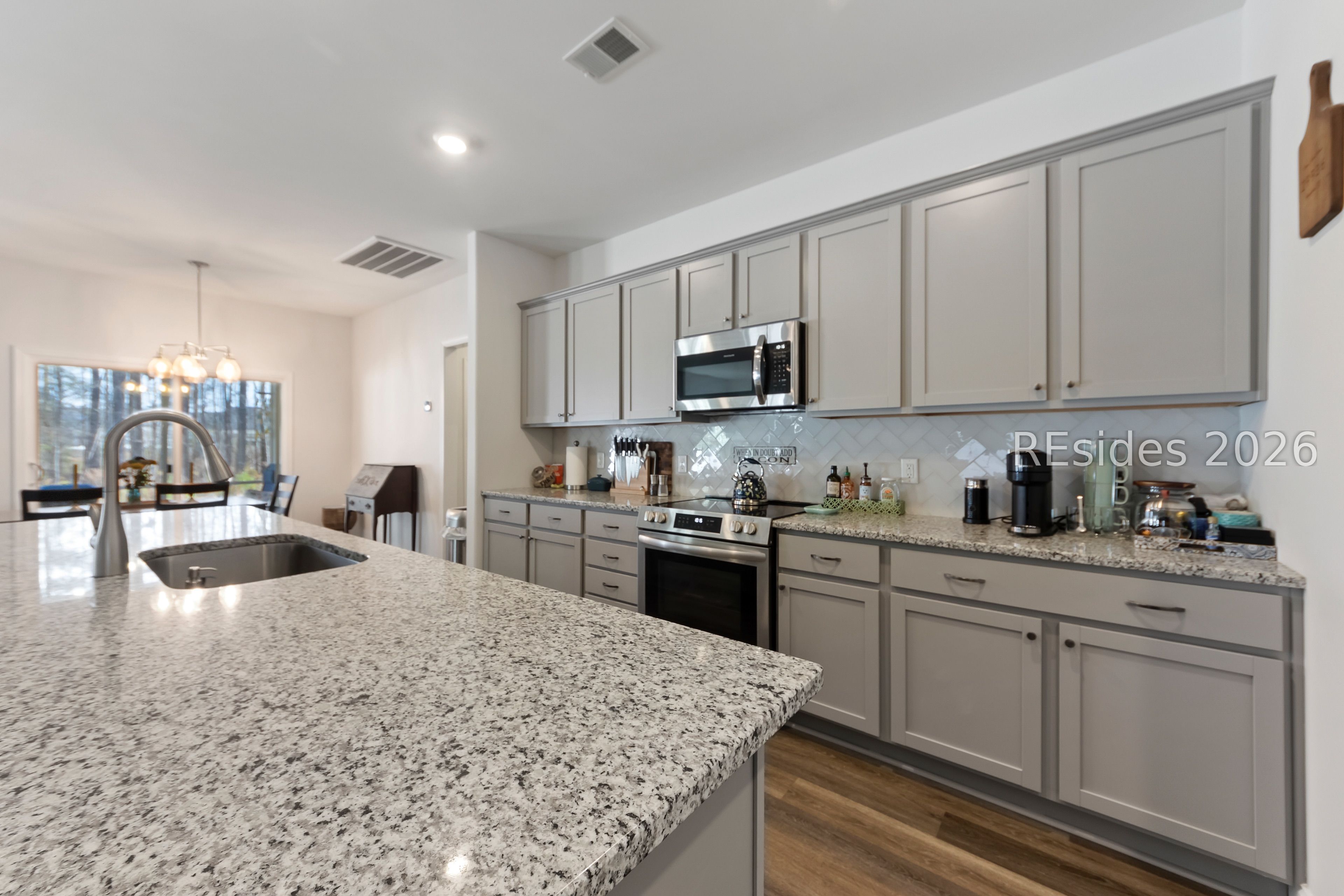 58 Banner Lane Ridgeland, SC 29936 - Photo 10 of 30 Kit w soft close cabinetry, granite, upgraded sink