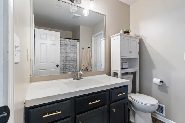 $310,000 | 4528 Spinnaker Lane, Pleasant Lake, MI 49272