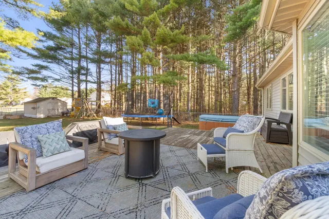 $310,000 | 4528 Spinnaker Lane, Pleasant Lake, MI 49272