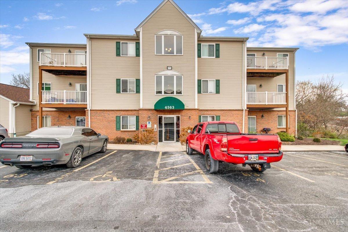 4563 Foley Road, Unit 1 Cincinnati, OH 45238 - Photo 1 of 24 Gallery Image 1