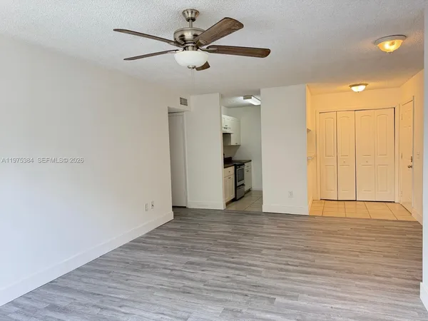 $1,880 | 4201 West McNab Road, Unit 16, Pompano Beach, FL 33069