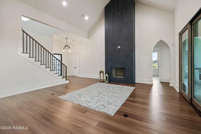 $1,068,500 | 207 Sabal Bnd Drive, Youngsville, LA 70592