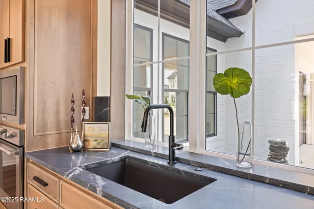 $1,068,500 | 207 Sabal Bnd Drive, Youngsville, LA 70592