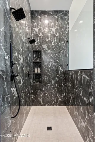 $1,068,500 | 207 Sabal Bnd Drive, Youngsville, LA 70592