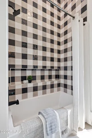 $1,068,500 | 207 Sabal Bnd Drive, Youngsville, LA 70592